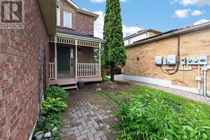 Property Photo:  82 Ondrey Street  ON L3Z 2W9 