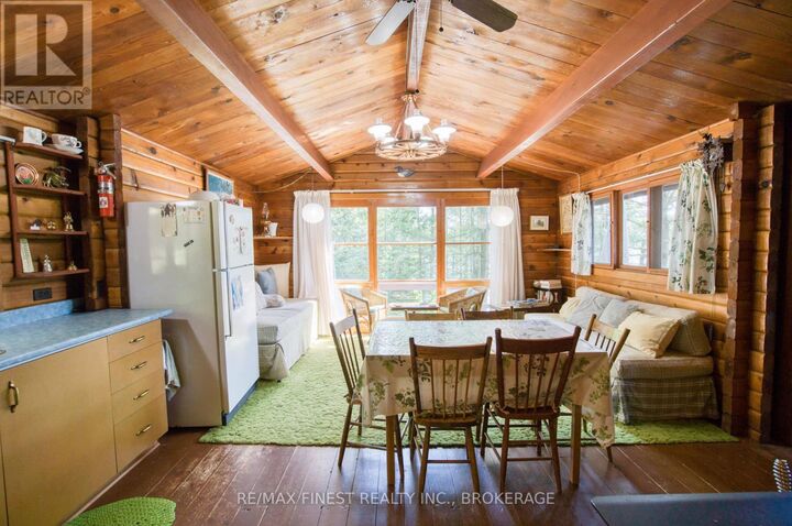 Property Photo:  1029 Oak Lane North  ON K0H 2P0 