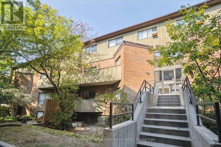 Property Photo:  2035 South Millway 53  ON L5L 1R7 