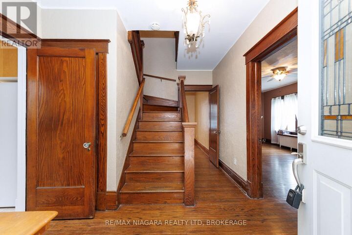 Property Photo:  4864 Simcoe Street  ON L2E 1V9 