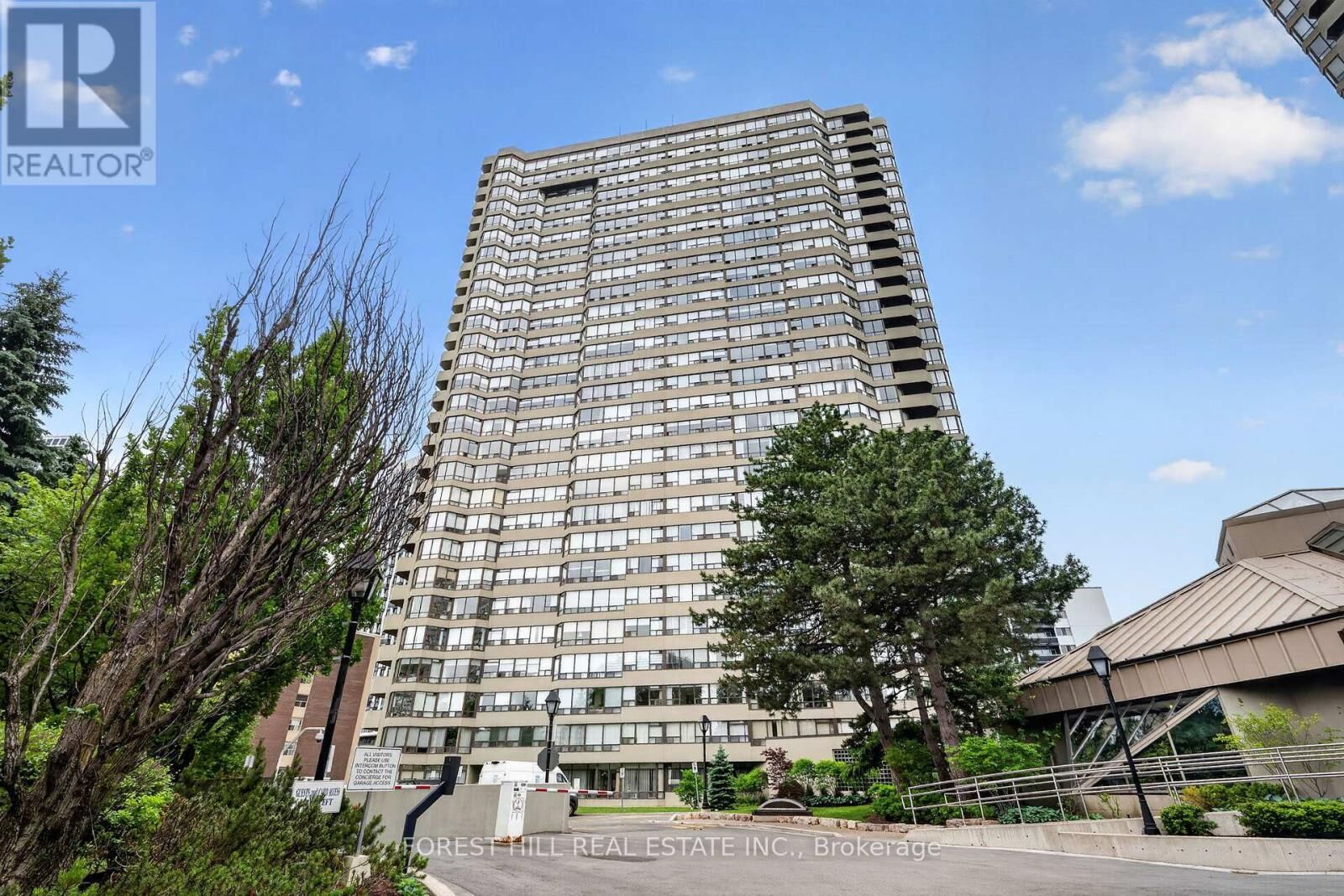 Property Photo:  1300 Islington Avenue 1709  ON M9A 5C4 