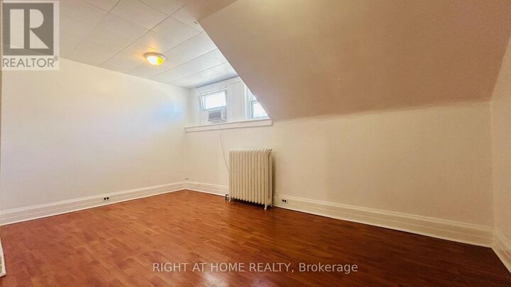 Property Photo: 60 Long Branch Avenue 2 ON M8W 3J2