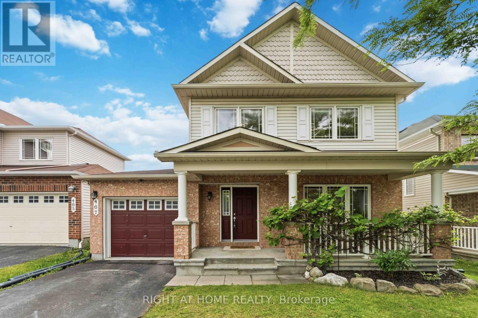 Property Photo:  467 Paul Metivier Drive  ON K2J 0A9 