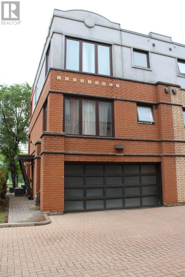 Property Photo:  3358 Carling Avenue  ON K2H 0A7 