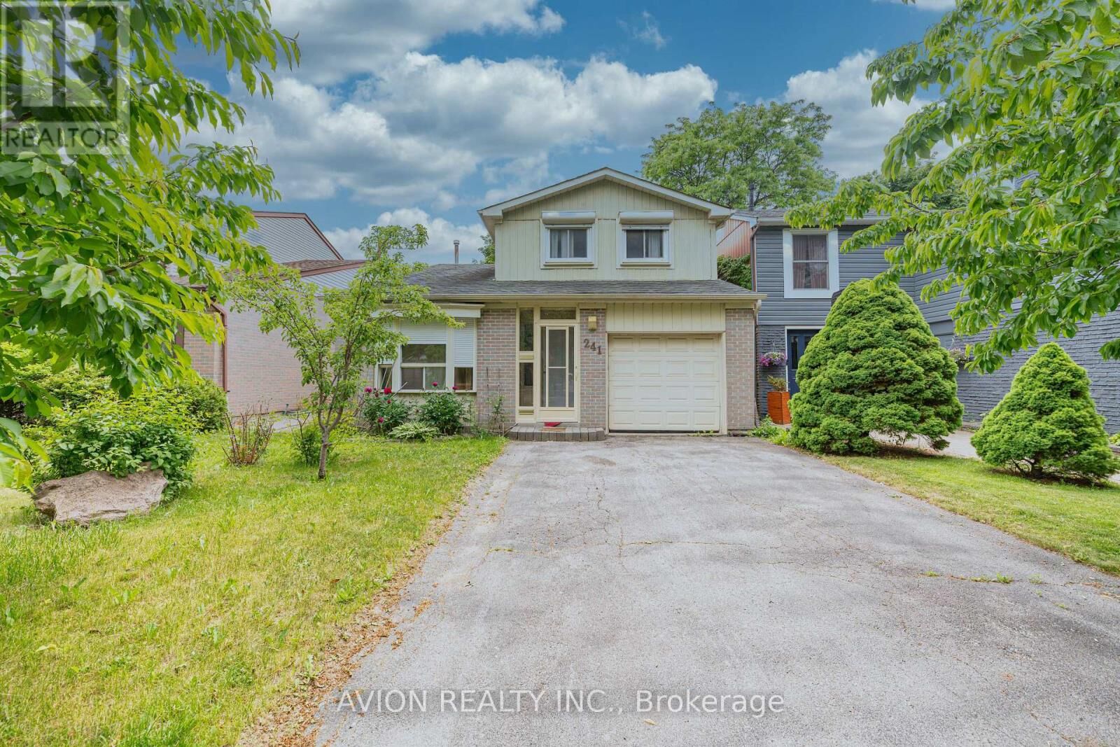 Property Photo: 241 Weldrick Road West ON L4C 5J2