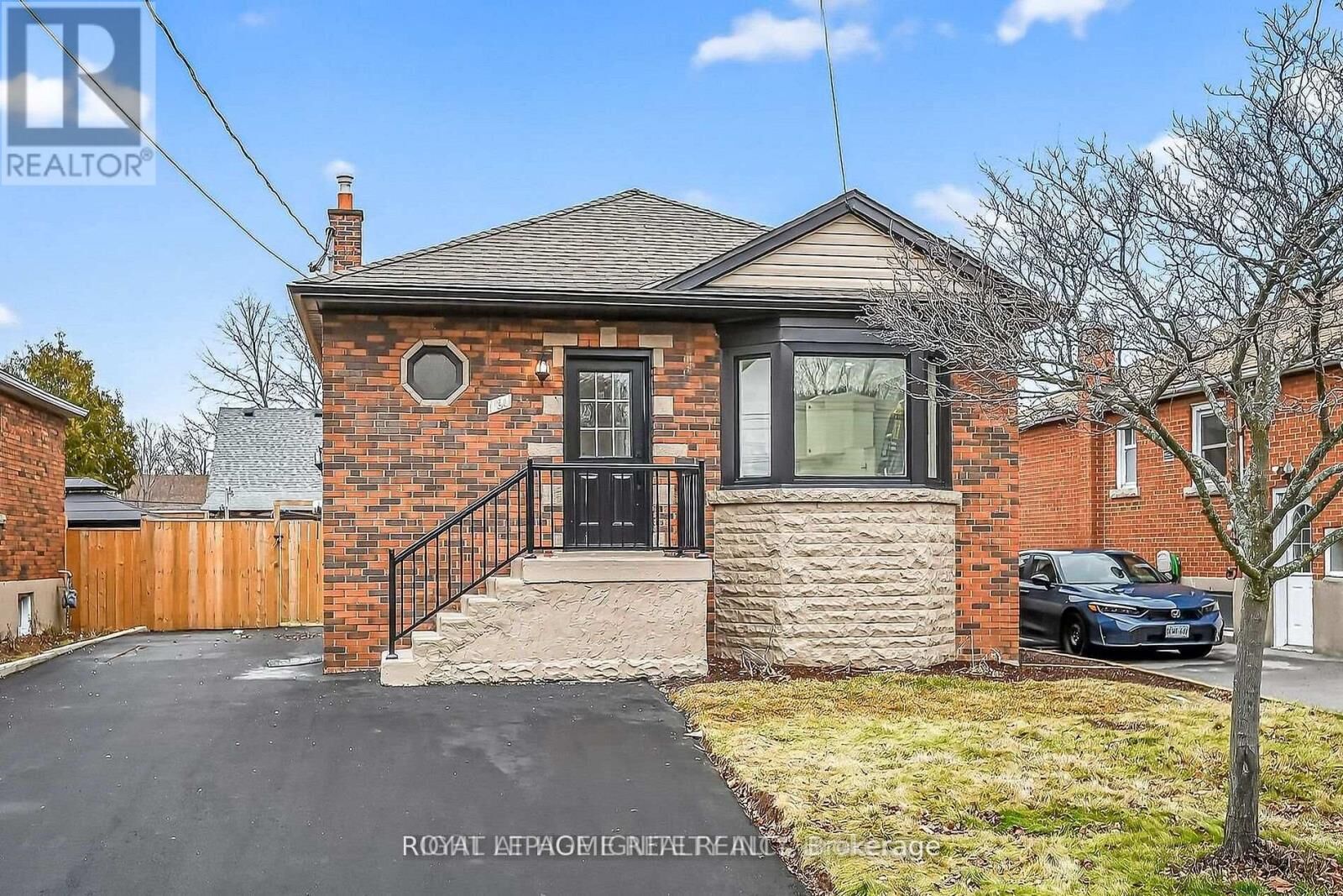Property Photo:  191 East 32nd Street  ON L8V 3S1 