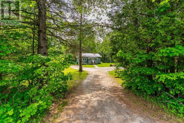 Property Photo:  17900 Highway 118  ON K0L 2Y0 