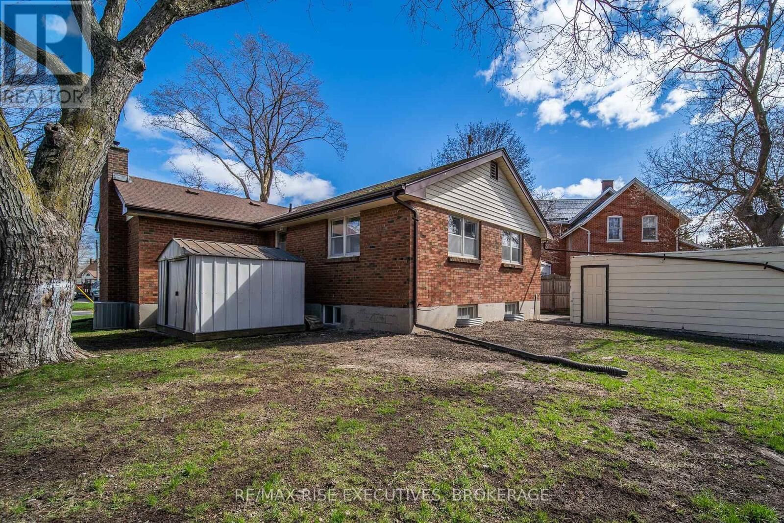 Property Photo: 7 Benjamin Street ON K8P 1P6