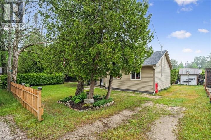 Property Photo: 3 Hamilton Place ON N0H 2G0