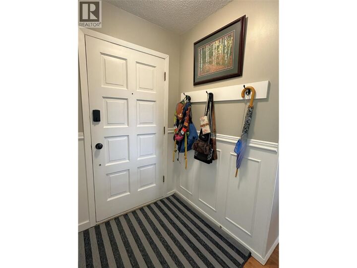 Property Photo:  1004 13th  S Street  BC V1C 1X6 