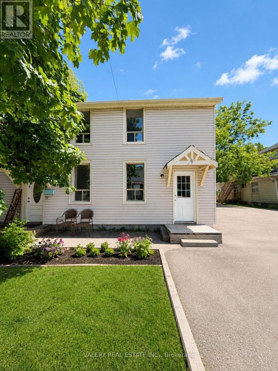 Property Photo:  9 James Street East  ON N1G 1C9 