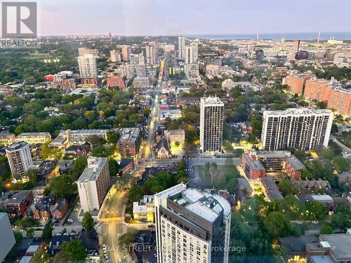 Property Photo: 251 Jarvis Street 4902 ON M5B 2C2