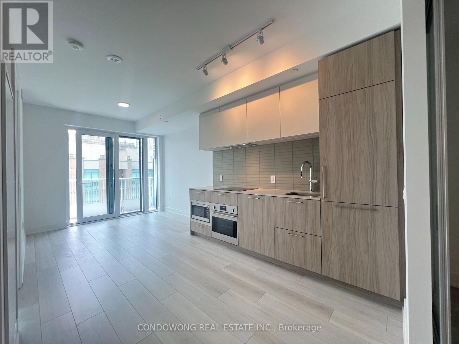 Property Photo:  36 Olive Avenue 1713  ON M2N 0M4 