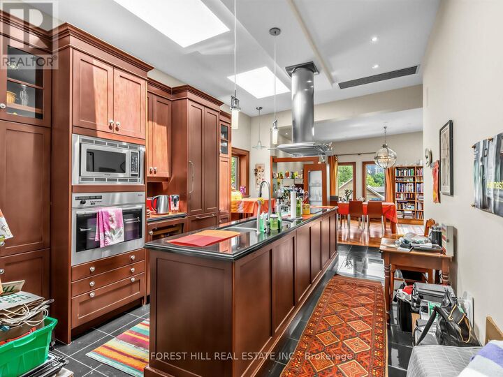 Property Photo:  40 Hazelton Avenue Ph10  ON M5R 2E2 