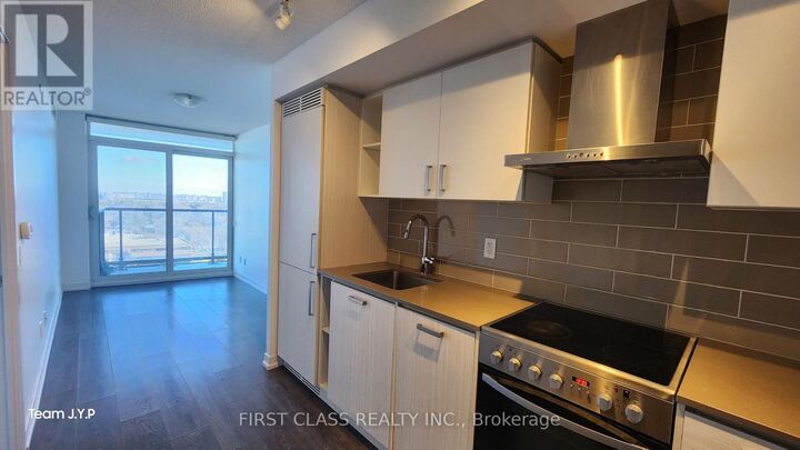 Property Photo:  125 Redpath Avenue 1413  ON M4S 2J9 