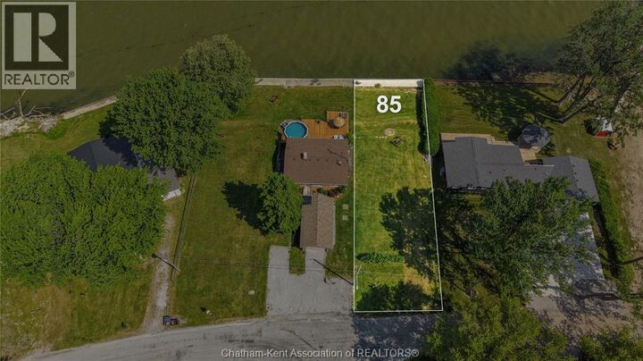 Property Photo:  85 Island Crescent  ON N0P 2L0 