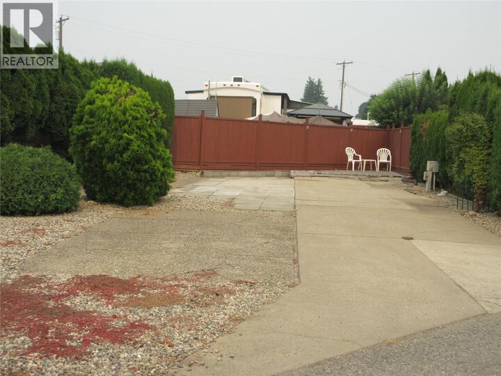 Property Photo:  415 Commonwealth Road 296  BC V4V 1P4 