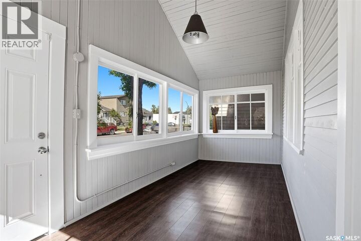 Property Photo: 721 College Avenue SK S4N 0X8