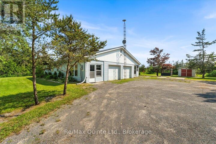 Property Photo:  20 County Road 17  ON K0K 2T0 