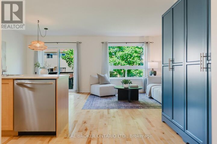 Property Photo:  72 Frieday Street  ON K7S 0A6 