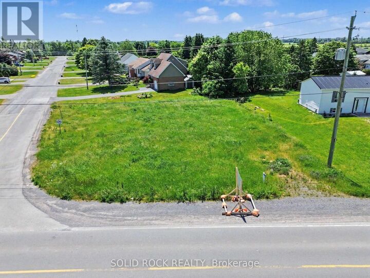 Property Photo:  879 Principale Street  ON K0A 1M0 