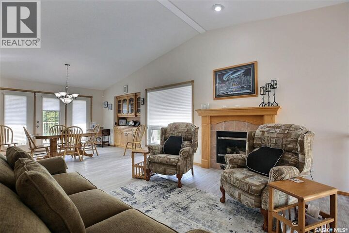 Property Photo: 5082 Fahlman Crescent SK S4X 4R9
