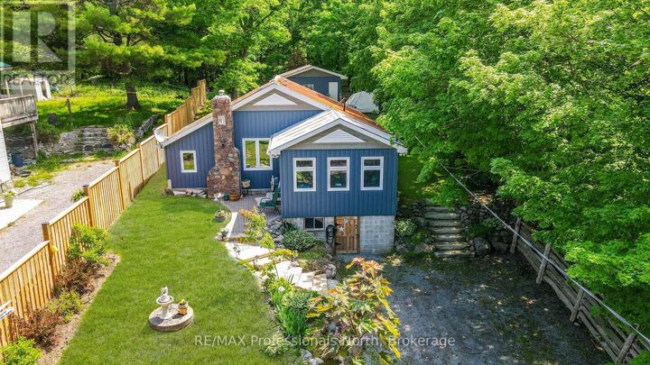 203 Burleigh Street — photo 1
