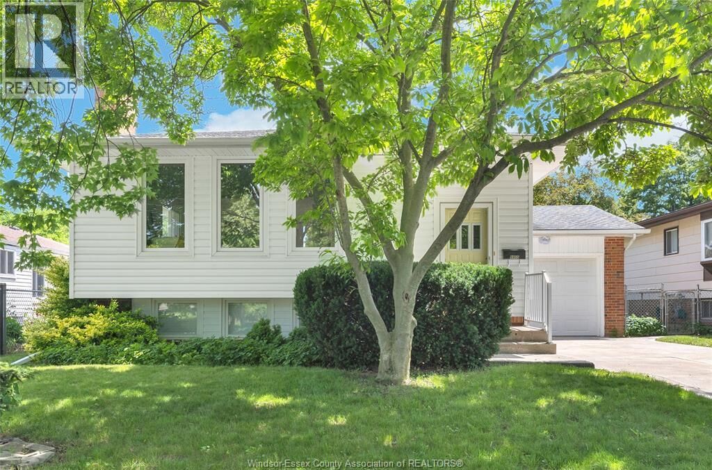 Property Photo: 9955 Ridge Rd. ON N8R 1G5