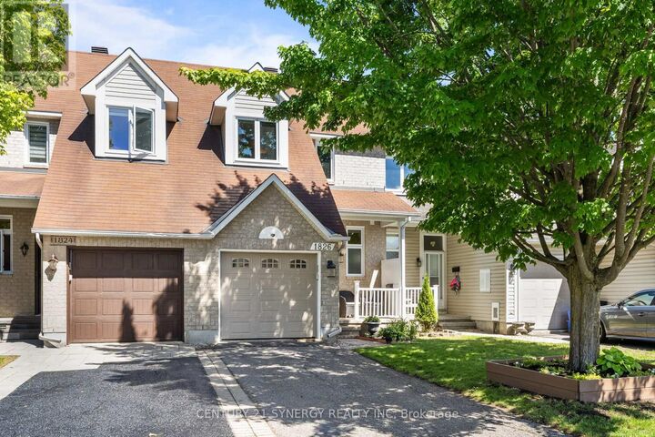 Property Photo: 1826 Hennessy Crescent ON K4A 3X8