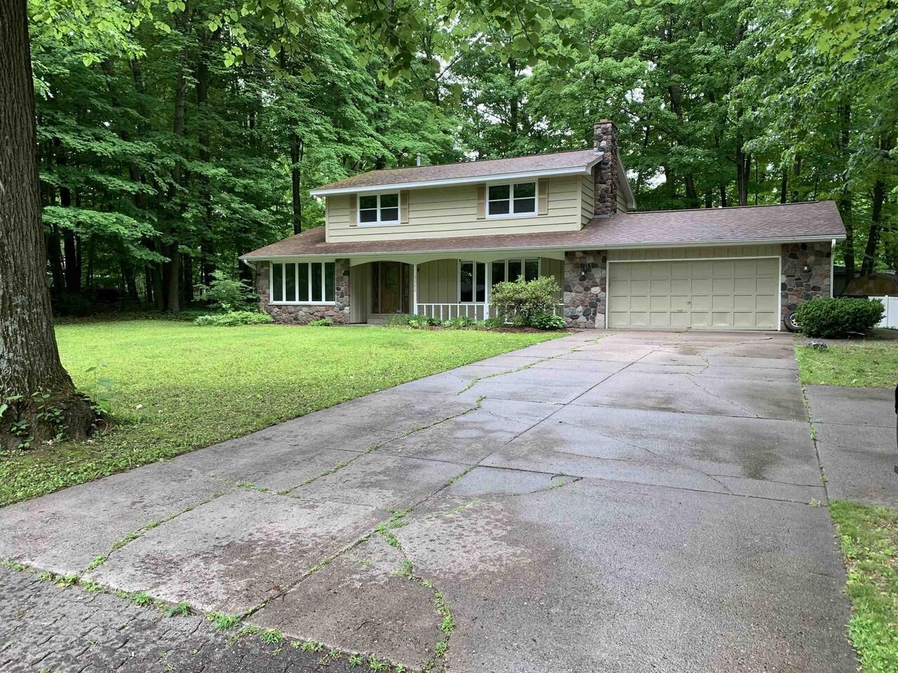 Property Photo: 7112 Sylvan Street WI 54476