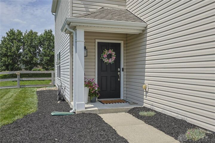 Property Photo: 289 Hennepin Drive OH 45039