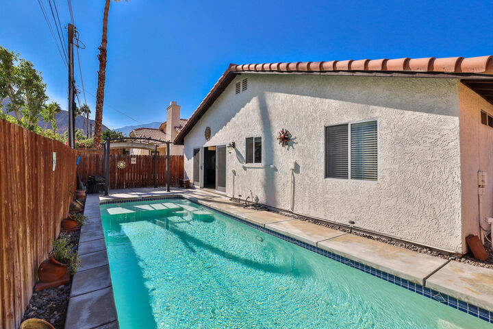 Property Photo:  53390 Avenida Navarro  CA 92253 