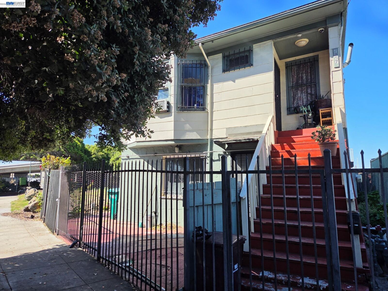 Property Photo:  2859 E 9th Street  CA 94601 