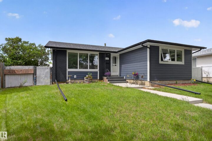 Property Photo:  14708 65 Street NW  AB T5A 2E1 