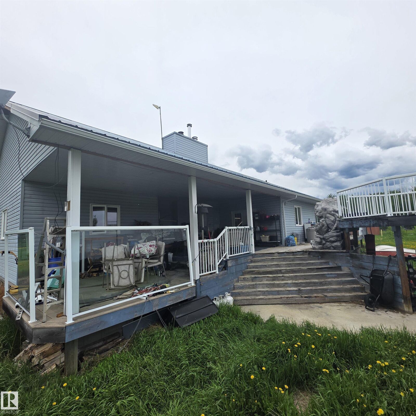 Property Photo:  8530A Highway 621  AB T7A 2A3 