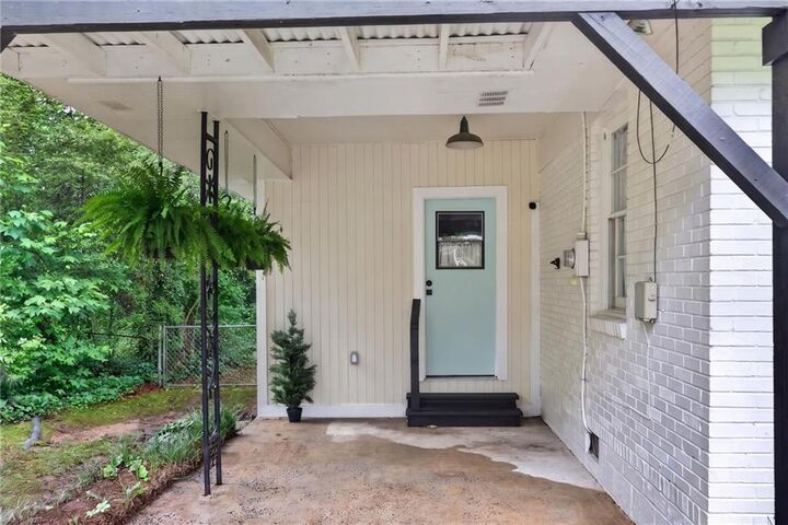 Property Photo: 558 Boyds Drive SE GA 30067