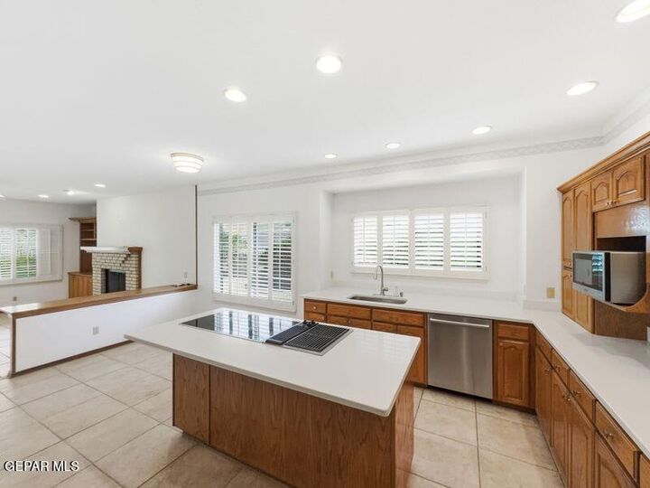 Property Photo:  1092 Thunderbird Drive  TX 79912 