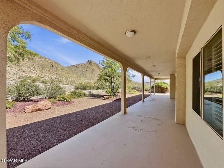 Property Photo:  1092 Thunderbird Drive  TX 79912 