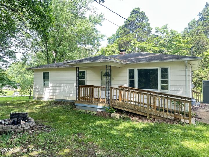 Property Photo:  180 Coyote Run Rd  KY 40108 