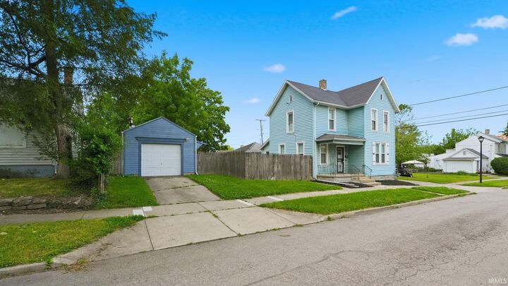 Property Photo:  2016 Oakley Street  IN 46802 
