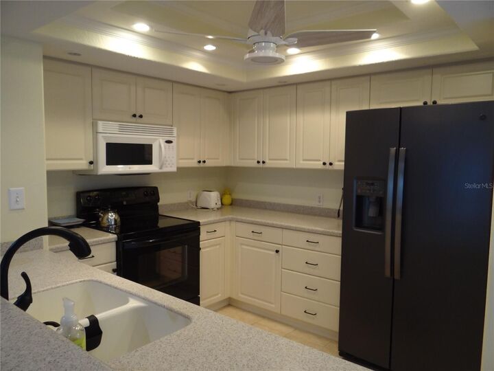 Property Photo: 601 Shreve Street 41C FL 33950