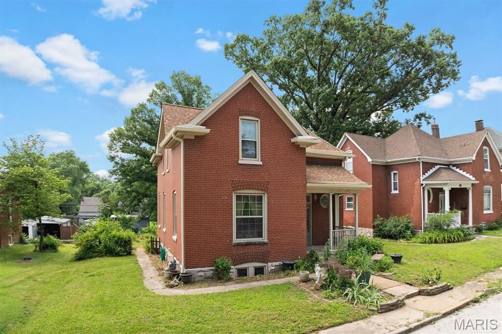 Property Photo: 205 Voss Place IL 62220