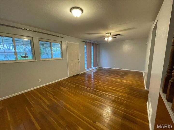 Property Photo:  204 Roderick Drive  MO 63137 