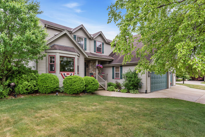 Property Photo: 2091-2093 Cherokee St WI 53024