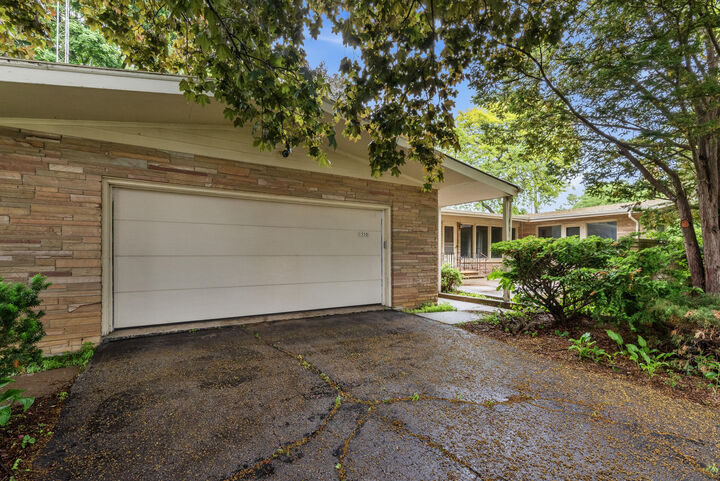 Property Photo: 1550 11th Ave WI 53024