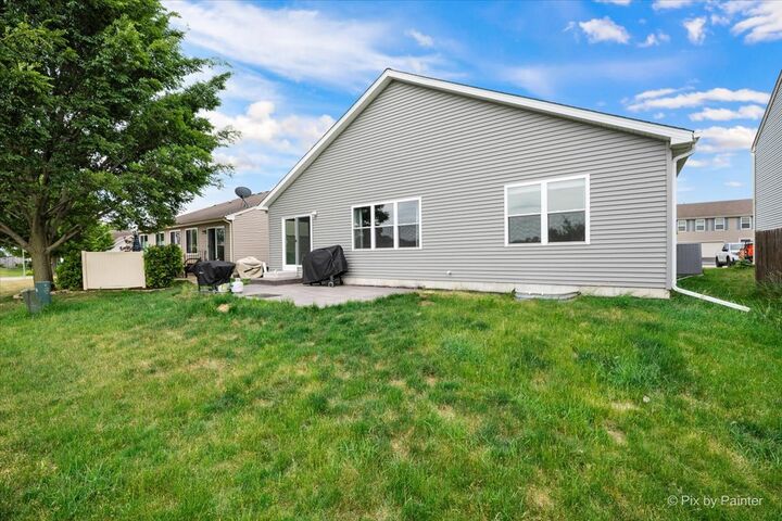 Property Photo: 288 N Charles Street IL 60112