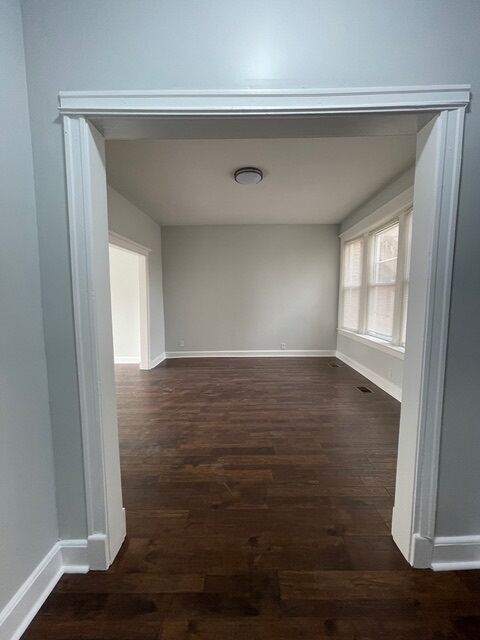 Property Photo: 916 W 68th Street W 1W IL 60621