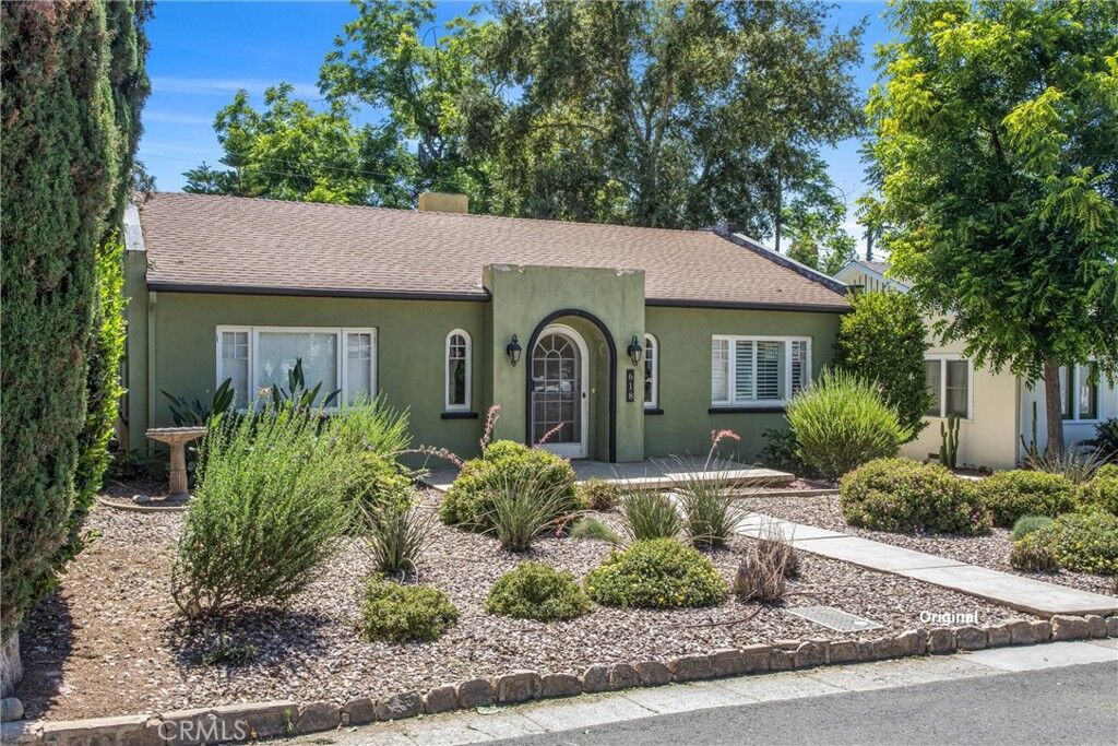 Property Photo: 618 Cypress Circle CA 92373