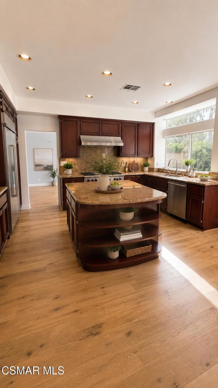 Property Photo:  591 Hawks Bill Place  CA 93065 