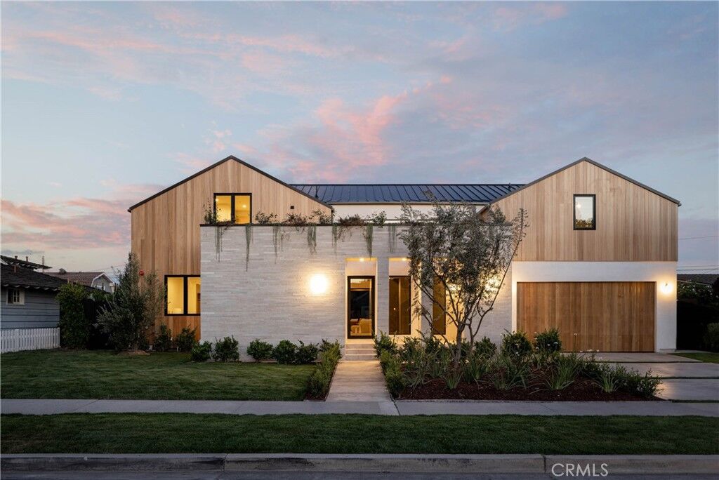 Property Photo:  1738 Paloma Drive  CA 92660 